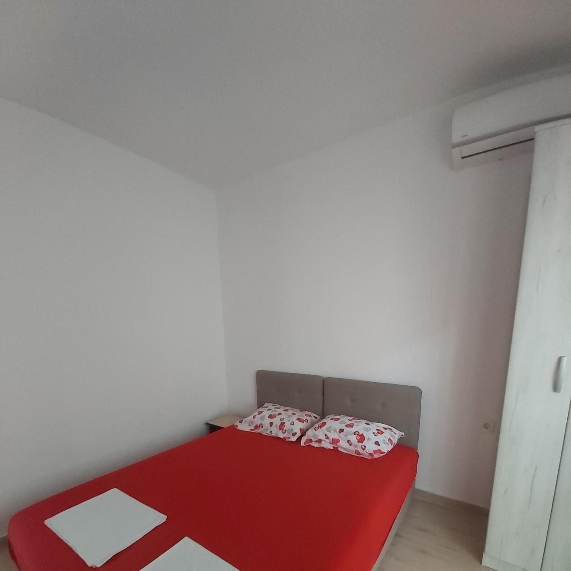 Apartmani Miljevci Sutomore Ruang foto